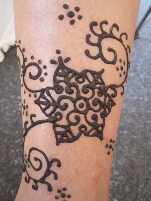 Posts filed under'henna tattoos'